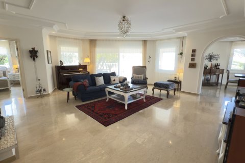 3+1 Villa  i Alanya, Antalya, Tyrkia Nr. 217942 - 3