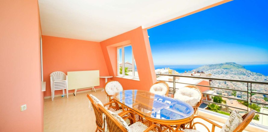 3+1 Penthouse in Alanya, Antalya, Turkey No. 233813