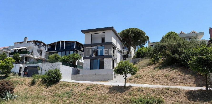 4+1 Villa  in Urla, Izmir, Türkei Nr. 226899