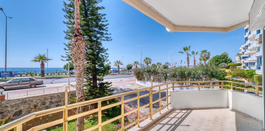 3+1 Apartment  in Mahmutlar, Antalya, Turkey No. 218649