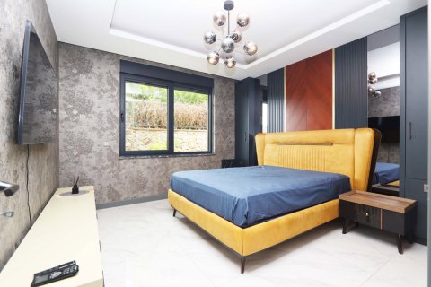 آپارتمان در  Alanya ، ترکیه 3 خوابه ، 190 متر مربع.  شماره 223304 - 14