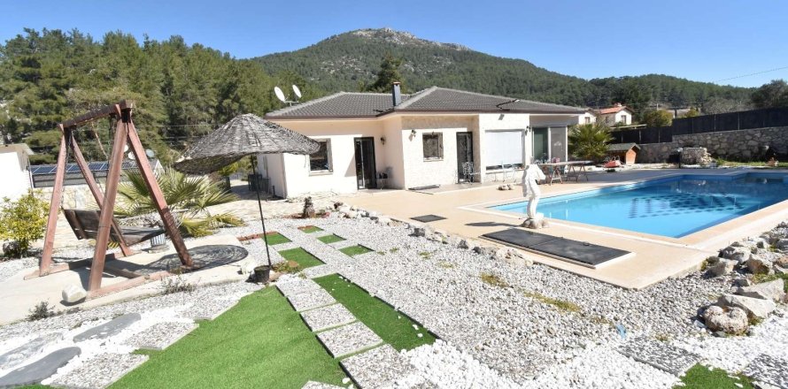 3+1 Villa  in Uzumlu, Erzincan, Turkey No. 232661