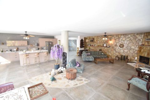 Villa for sale  in Uzumlu, Erzincan, Turkey, 3 bedrooms, 300m2, No. 232661 – photo 11
