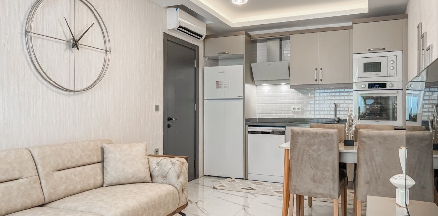 2+1 Apartment  in Mahmutlar, Antalya, Turkey No. 228942
