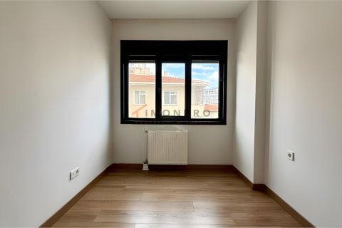 Продажа квартиры  в Кадыкёе, Стамбуле, Турция 3+1, 100м2, №215218 – фото 15