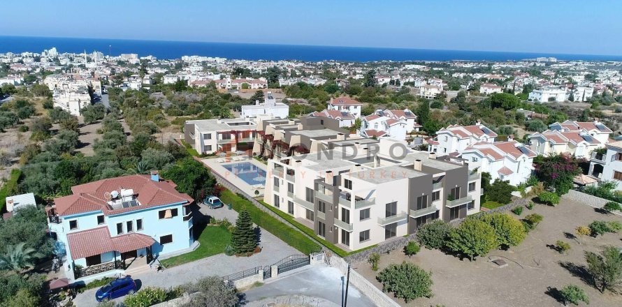 2+1 Lägenhet  i Girne,  Nr. 215319