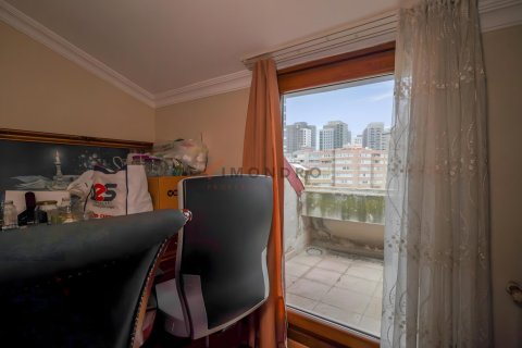 Продажа квартиры в Кадыкёе, Стамбуле, Турция 6+1, 260м2, №222478 – фото 17