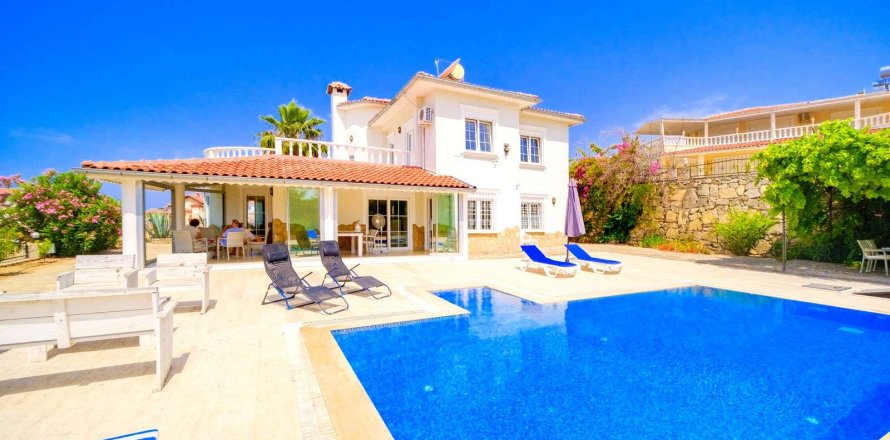 4+1 Villa  i Alanya, Antalya, Tyrkia Nr. 233761