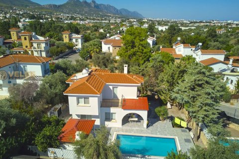 Продажа виллы  в Озанкое, Гирне, Северный Кипр 3+1, 135м2, №214457 – фото 3