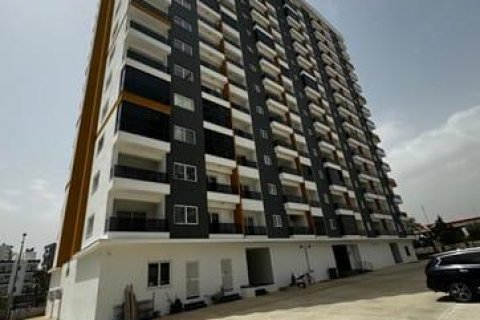 1+1 Apartment  in Tomuk, Mersin, Turkey No. 231390