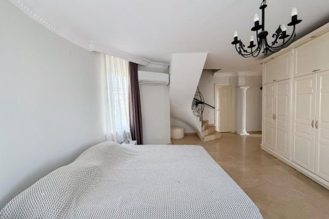 ویلا در  Oba ، ترکیه 400 متر مربع.  شماره 221665 - 16