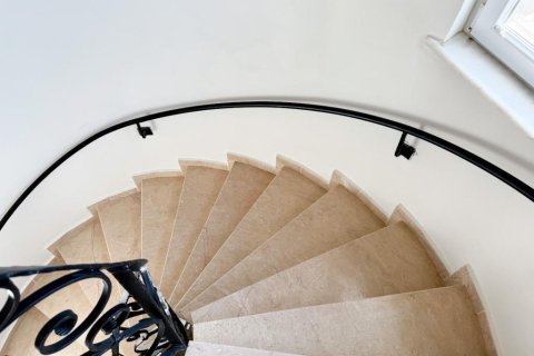 ویلا در  Oba ، ترکیه 400 متر مربع.  شماره 221665 - 29