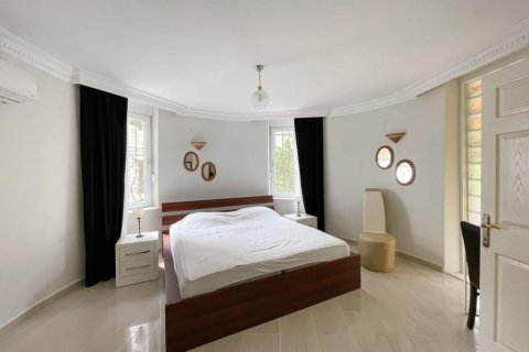 ویلا در  Oba ، ترکیه 400 متر مربع.  شماره 221665 - 18