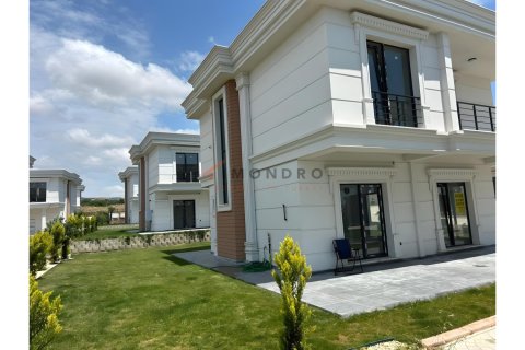 3+1 Villa  i Bueyuekcekmece, istanbul, Turkiet Nr. 225229