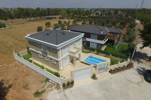 آپارتمان در  Mugla ، ترکیه 5 خوابه ، 525 متر مربع.  شماره 223929 - 10