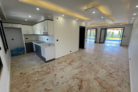 Villa   Gazipaşa, Antalya, Türkiye №217256 - 3