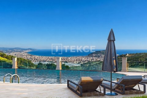 3+1 Leilighet  i Alanya, Antalya, Tyrkia Nr. 237447