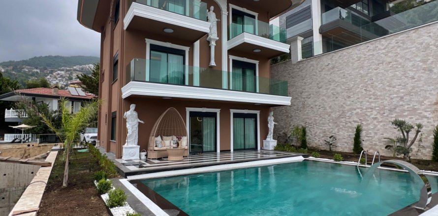 7+1 Villa  in Alanya, Antalya, Turkey No. 224412