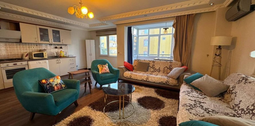 2+1 Lägenhet  i Mahmutlar, Antalya, Turkiet Nr. 221273