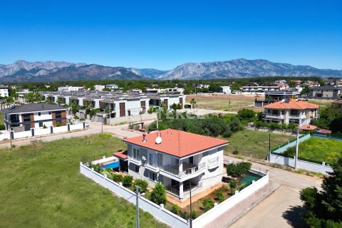 Villa  4+1  Döşemealtı, Antalya, Türkiye №225478