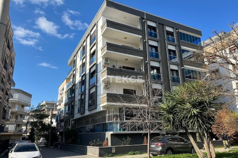 3+1 Lejlighed  i Izmir, Tyrkiet Nr. 216366 - 2