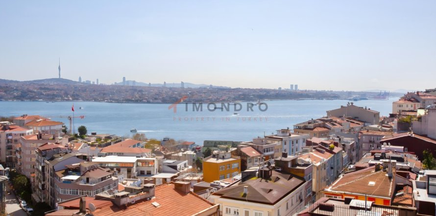 Daire  2+1  Beyoğlu, İstanbul, Türkiye №224483