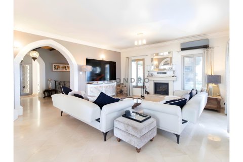 Villa for sale  in Karsiyaka, Girne, Northern Cyprus, 4 bedrooms, 280m2, No. 224486 – photo 8