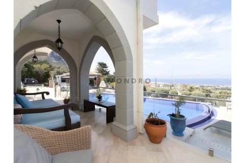 Villa for sale  in Karsiyaka, Girne, Northern Cyprus, 4 bedrooms, 280m2, No. 224486 – photo 27