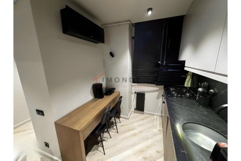 2+1 Wohnung  in Besiktas, Istanbul, Türkei Nr. 224484 - 10