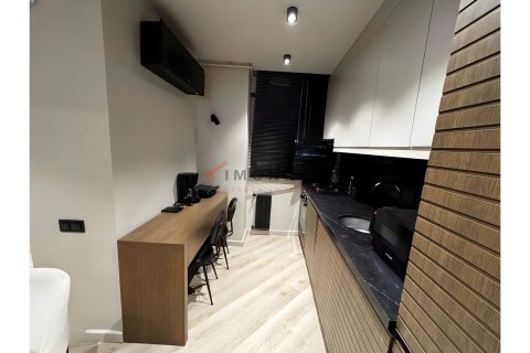 2+1 Wohnung  in Besiktas, Istanbul, Türkei Nr. 224484 - 8