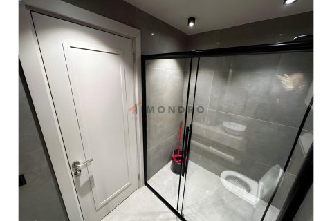 2+1 Wohnung  in Besiktas, Istanbul, Türkei Nr. 224484 - 24