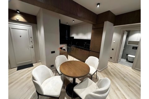 2+1 Wohnung  in Besiktas, Istanbul, Türkei Nr. 224484 - 5