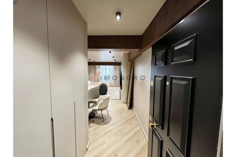 2+1 Wohnung  in Besiktas, Istanbul, Türkei Nr. 224484 - 25