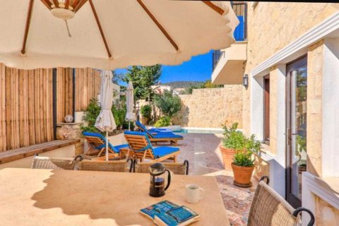 ویلا در  Kalkan ، ترکیه 4 خوابه ، 180 متر مربع.  شماره 234281
