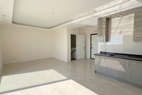 2+0 Penthäuser  in Mahmutlar, Antalya, Türkei Nr. 232214 - 3