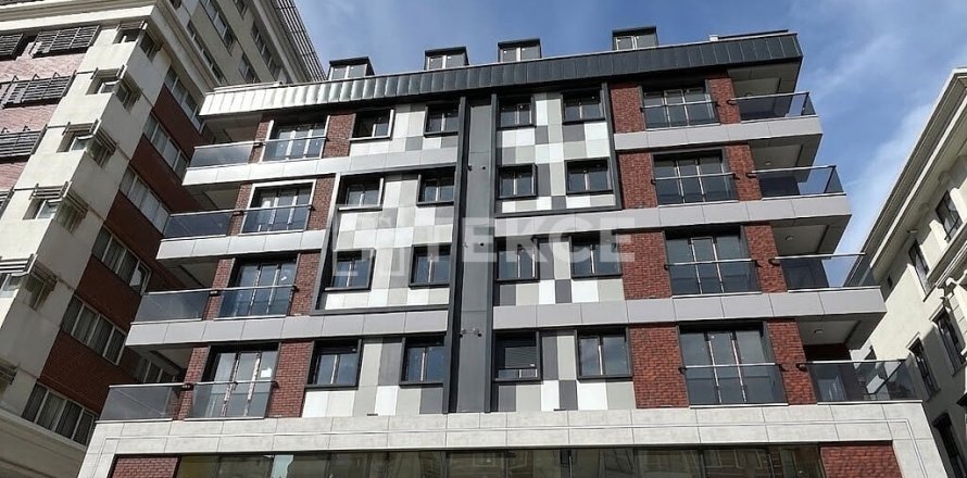 2+1 Apartment in Istanbul, Turkey No. 228898