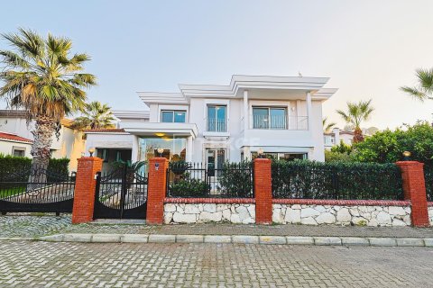 ویلا در Izmir ، ترکیه 5 خوابه ، 570 متر مربع. شماره 228895 - 5