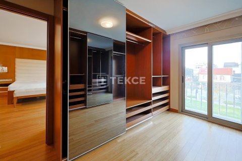 ویلا در Izmir ، ترکیه 5 خوابه ، 570 متر مربع. شماره 228895 - 27