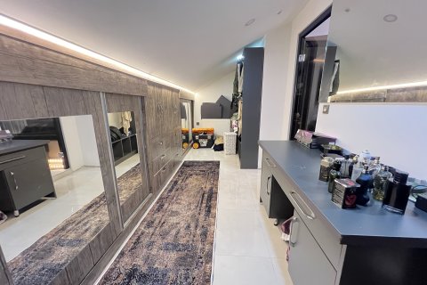 Продажа квартиры  в Анталье, Турция 3+1, 165м2, №216373 – фото 13