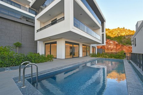 ویلا در  Alanya ، ترکیه 5 خوابه ، 460 متر مربع.  شماره 221533 - 3