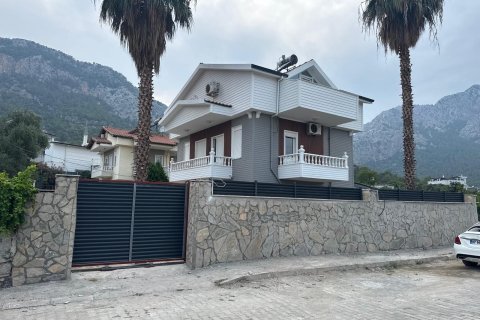 ویلا در Kemer ، ترکیه 4 خوابه ، 250 متر مربع. شماره 221539 - 13