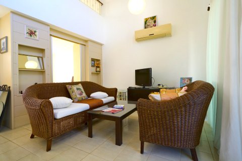 آپارتمان در  Bahceli ، ترکیه 2 خوابه ، 78 متر مربع.  شماره 215246 - 12