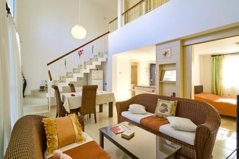 آپارتمان در  Bahceli ، ترکیه 2 خوابه ، 78 متر مربع.  شماره 215246 - 11