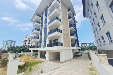 2+1 Lägenhet  i Mahmutlar, Antalya, Turkiet Nr. 229675