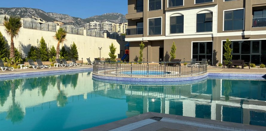 آپارتمان در  Mahmutlar ، ترکیه 2 خوابه ، 70 متر مربع.  شماره 212125