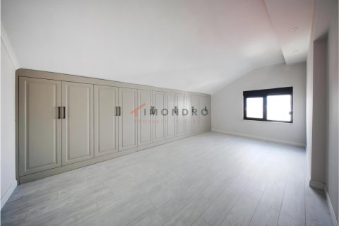 آپارتمان در  Serik ، ترکیه 6 خوابه ، 280 متر مربع.  شماره 221115 - 22