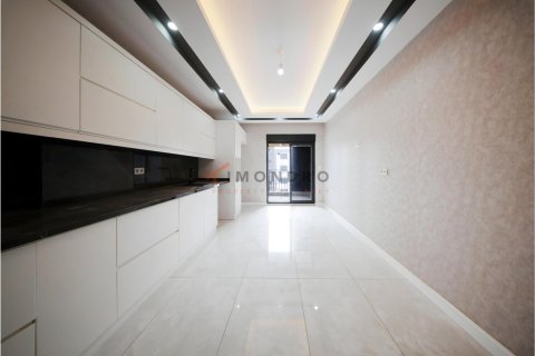 آپارتمان در  Serik ، ترکیه 6 خوابه ، 280 متر مربع.  شماره 221115 - 6