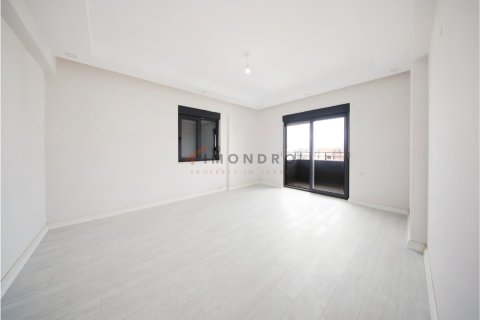 آپارتمان در  Serik ، ترکیه 6 خوابه ، 280 متر مربع.  شماره 221115 - 25