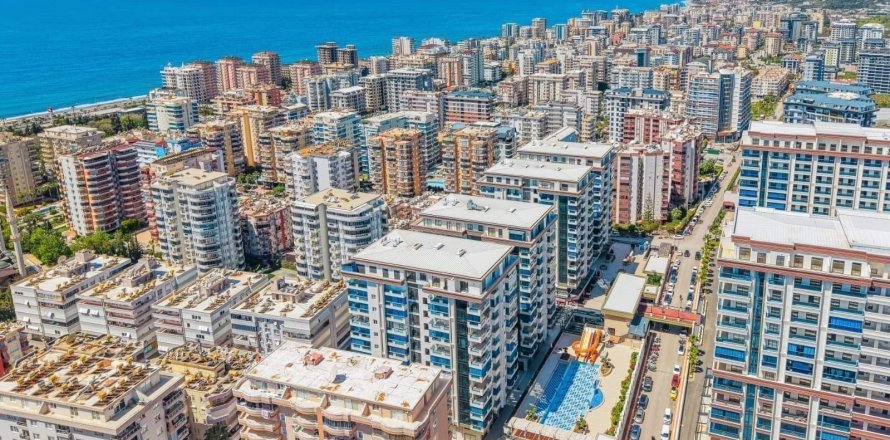 2+1 Penthouse  in Mahmutlar, Antalya, Turkey No. 229128