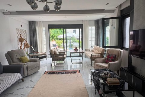 Villa  4+1  Antalya, Türkiye №226459